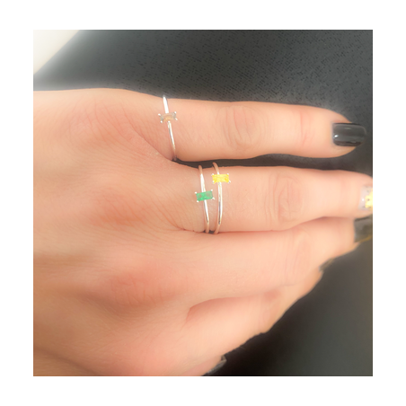 Anello con zircone rettangolare 2x5mm verde smeraldo argento 925